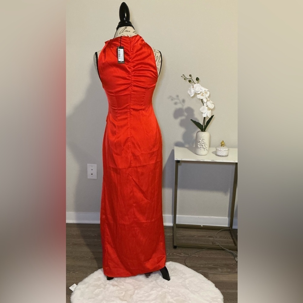 PrettyLittleThing Red Asymmetrical Sheath Dress for Night Out - Picture 2 of 8